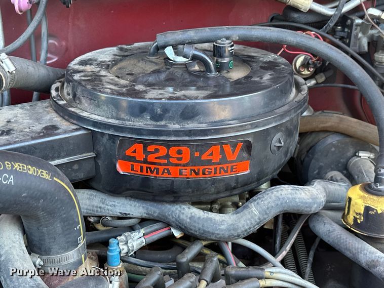 image for item EJ4398 1988 Ford  F800 pumper fire truck