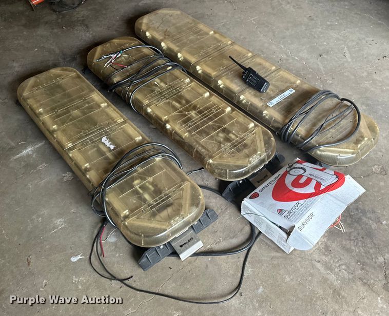 image for item EJ4429 (3) Whelen lightbars