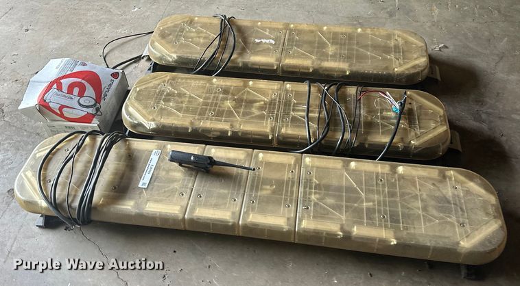 image for item EJ4429 (3) Whelen lightbars