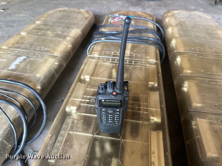 image for item EJ4429 (3) Whelen lightbars