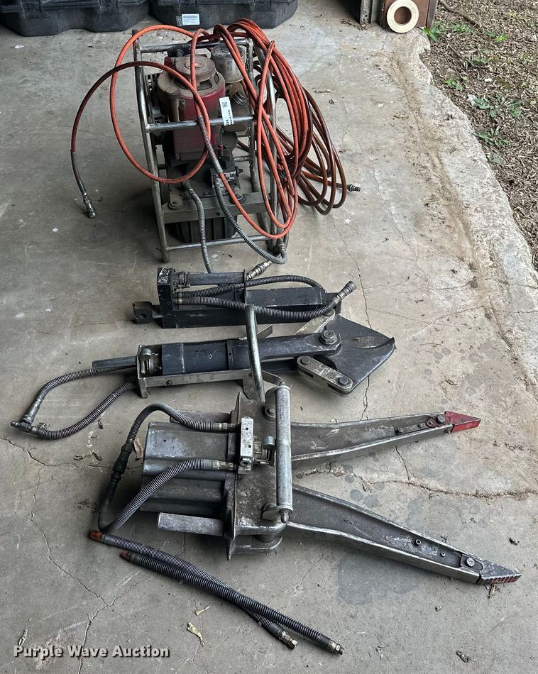 image for item EJ4434 Rescue equipment 