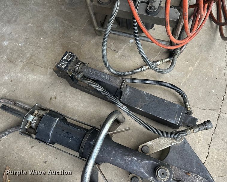 image for item EJ4434 Rescue equipment 