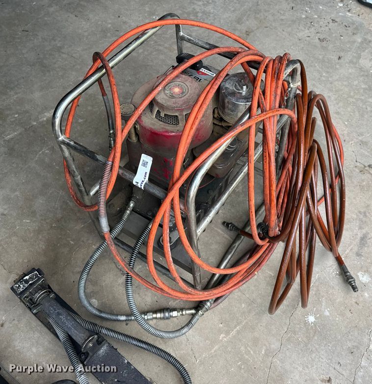 image for item EJ4434 Rescue equipment 