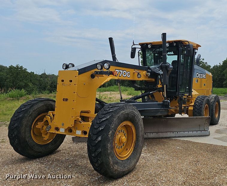 image for item EJ5743 2015 John Deere 770G motor grader