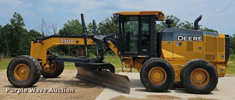 image for item EJ5743 2015 John Deere 770G motor grader