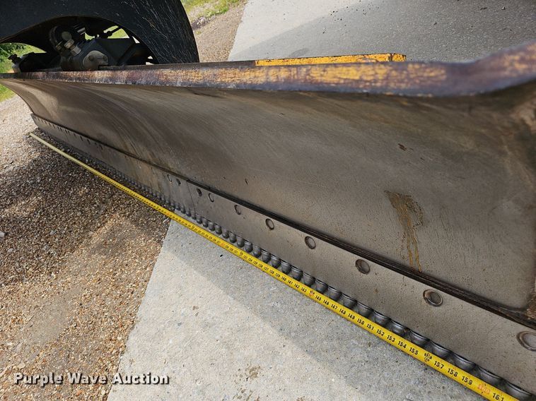 image for item EJ5743 2015 John Deere 770G motor grader