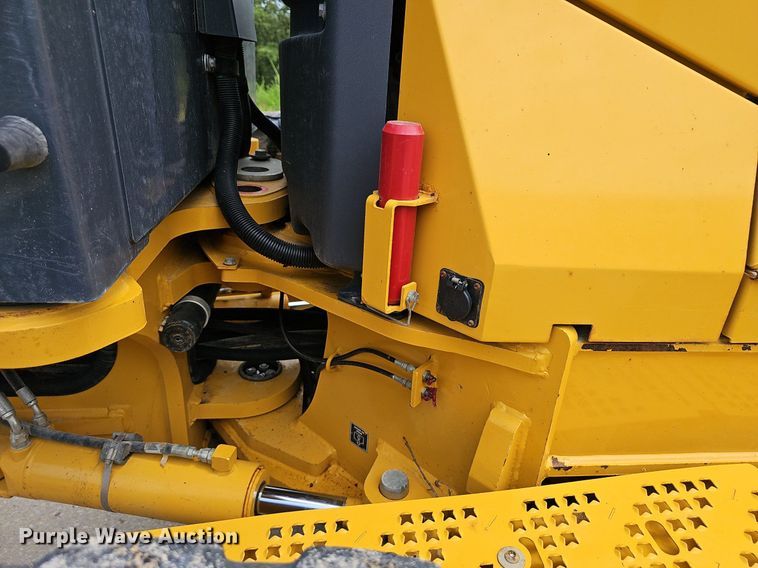 image for item EJ5743 2015 John Deere 770G motor grader