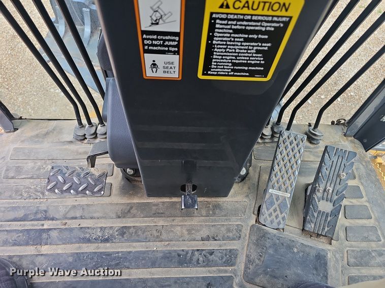 image for item EJ5743 2015 John Deere 770G motor grader