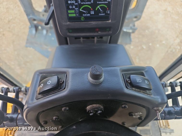 image for item EJ5743 2015 John Deere 770G motor grader