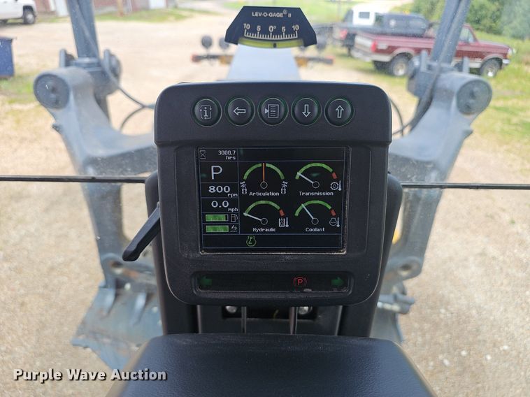 image for item EJ5743 2015 John Deere 770G motor grader