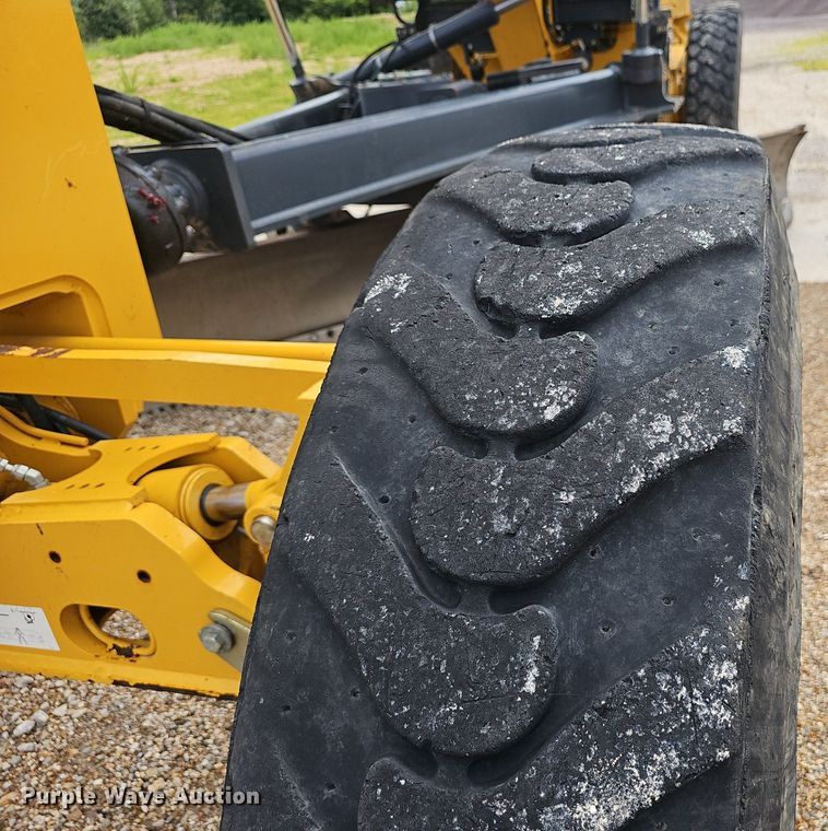 image for item EJ5743 2015 John Deere 770G motor grader