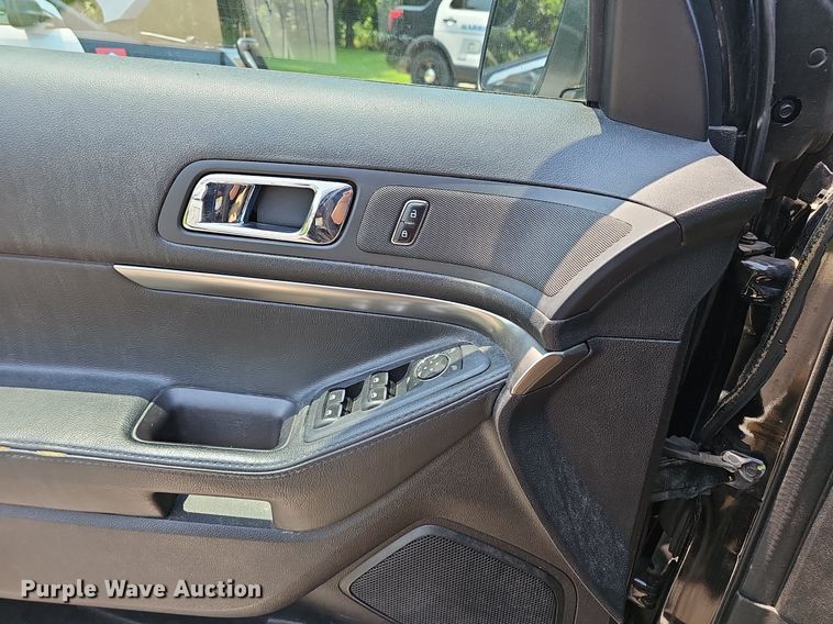 image for item EJ5745 2017 Ford Explorer Police Interceptor SUV