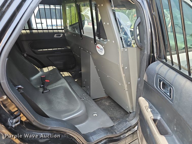 image for item EJ5745 2017 Ford Explorer Police Interceptor SUV