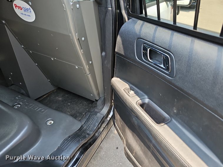 image for item EJ5745 2017 Ford Explorer Police Interceptor SUV