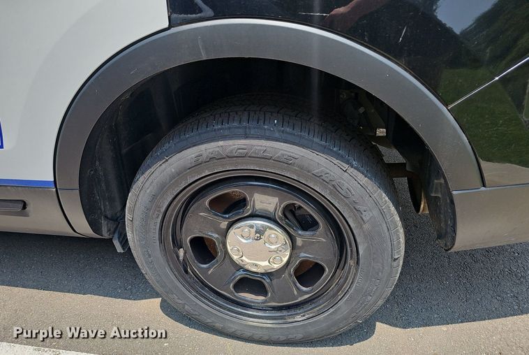 image for item EJ5745 2017 Ford Explorer Police Interceptor SUV