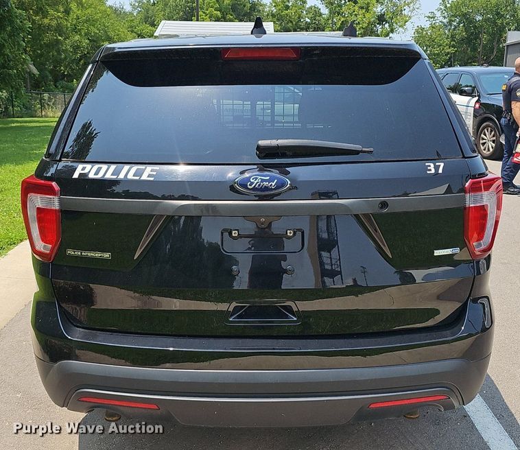 image for item EJ5746 2016 Ford Explorer Police Interceptor SUV
