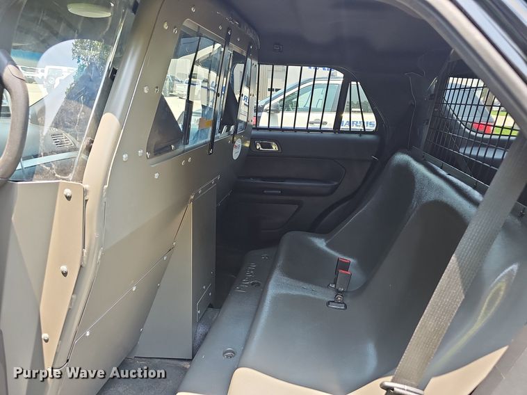 image for item EJ5746 2016 Ford Explorer Police Interceptor SUV