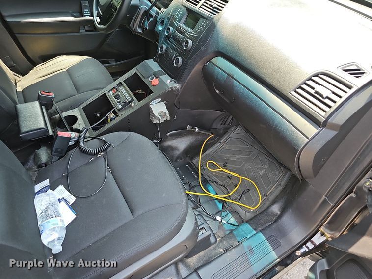 image for item EJ5746 2016 Ford Explorer Police Interceptor SUV