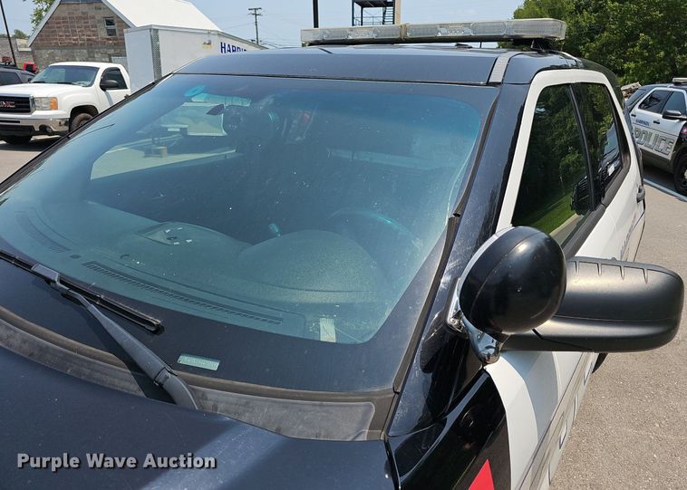 image for item EJ5747 2016 Ford Explorer Police Interceptor SUV