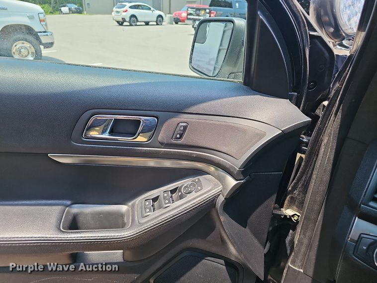 image for item EJ5747 2016 Ford Explorer Police Interceptor SUV