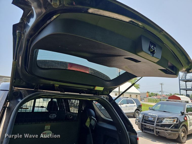 image for item EJ5747 2016 Ford Explorer Police Interceptor SUV