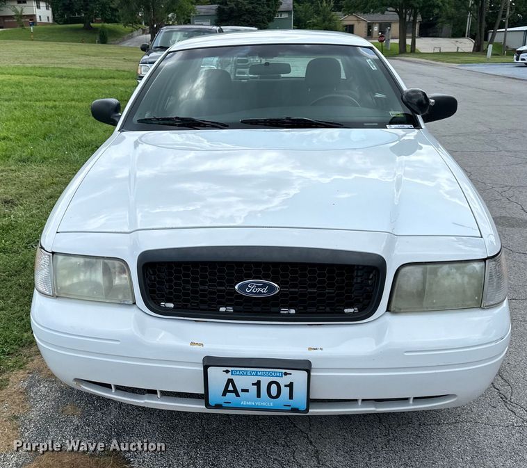 image for item EJ6388 2010 Ford  Crown Victoria Police Interceptor 