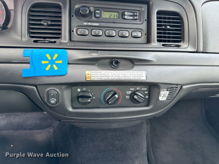 image for item EJ6388 2010 Ford  Crown Victoria Police Interceptor 