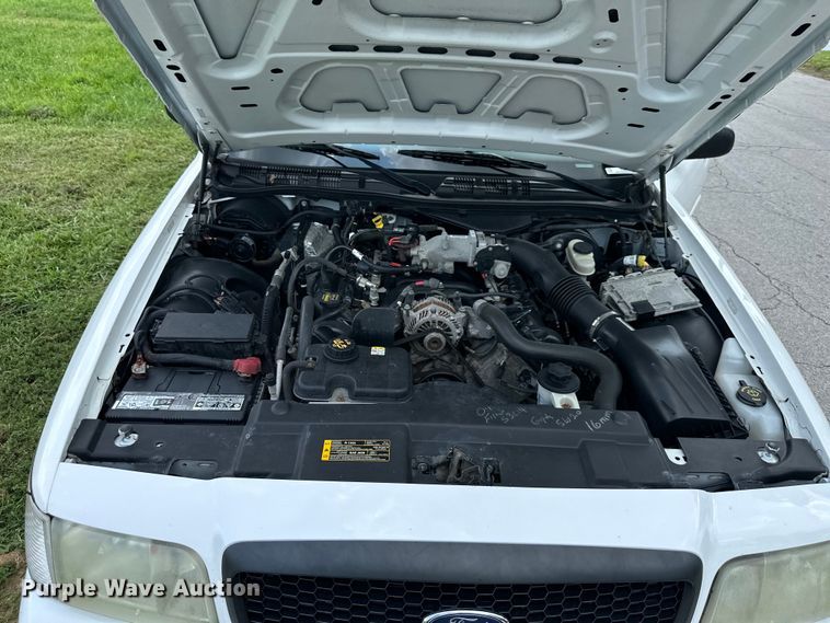 image for item EJ6388 2010 Ford  Crown Victoria Police Interceptor 