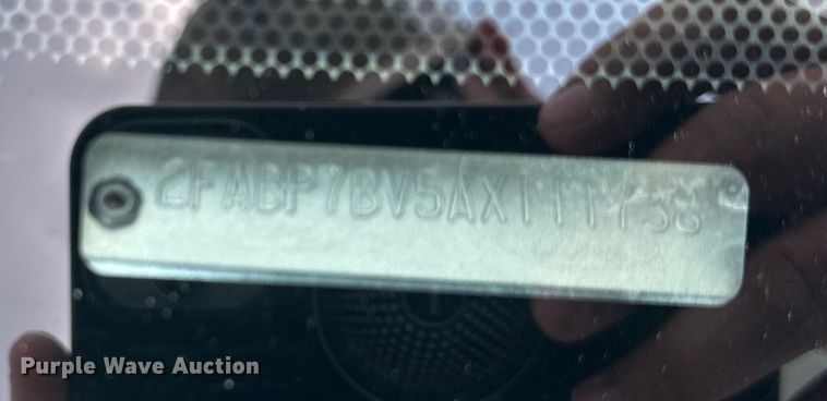 image for item EJ6388 2010 Ford  Crown Victoria Police Interceptor 