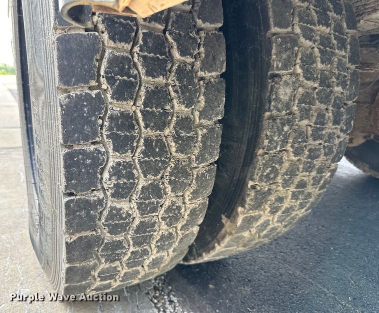 image for item EJ7076 2008 Bluebird  Vision school bus