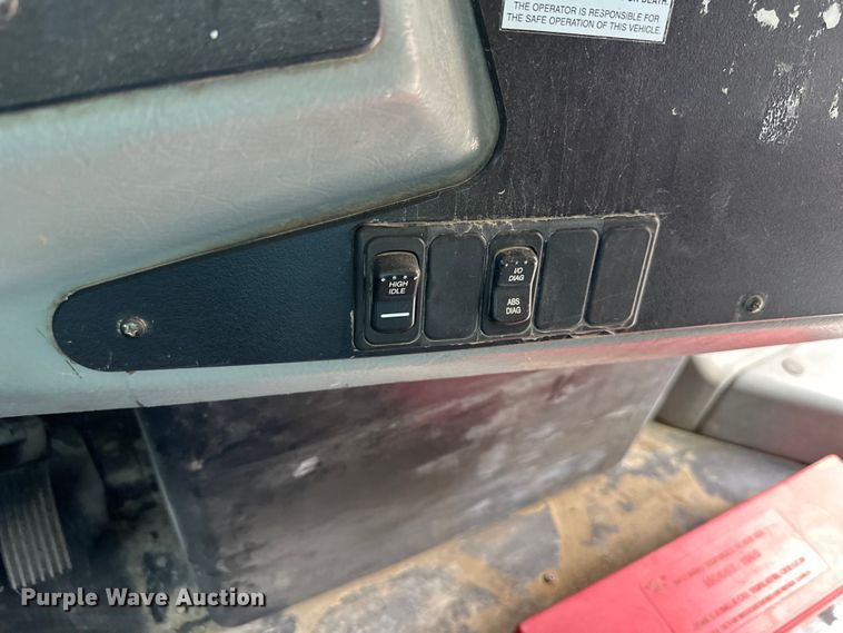 image for item EJ7078 2008 Bluebird Vision school bus