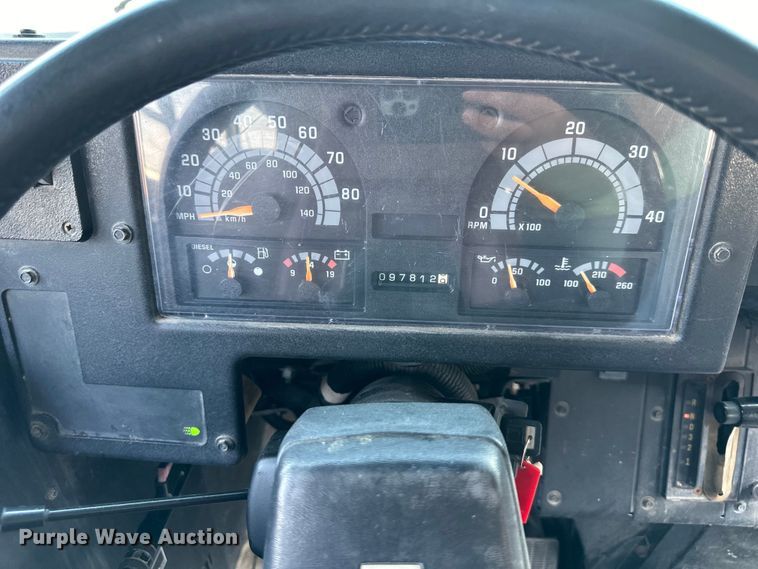 image for item EJ7080 2001 Bluebird  B7  school bus