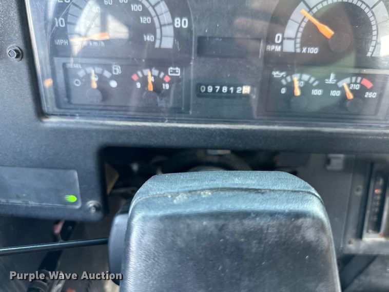 image for item EJ7080 2001 Bluebird  B7  school bus