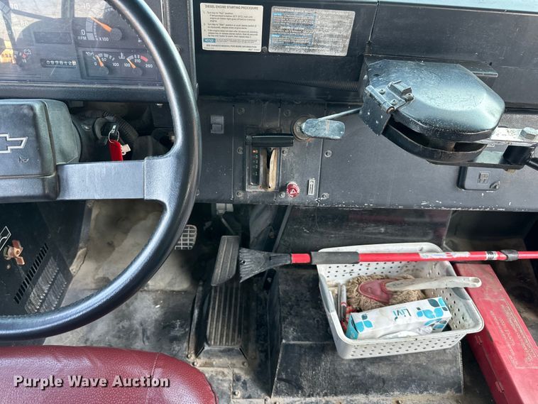 image for item EJ7080 2001 Bluebird  B7  school bus