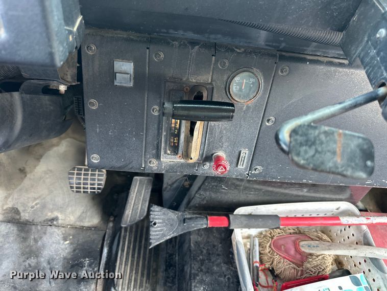 image for item EJ7080 2001 Bluebird  B7  school bus