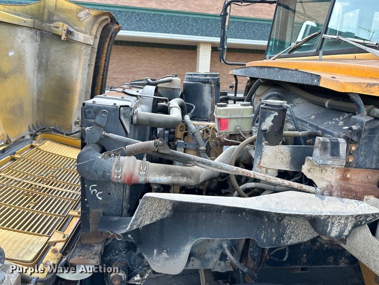 image for item EJ7080 2001 Bluebird  B7  school bus