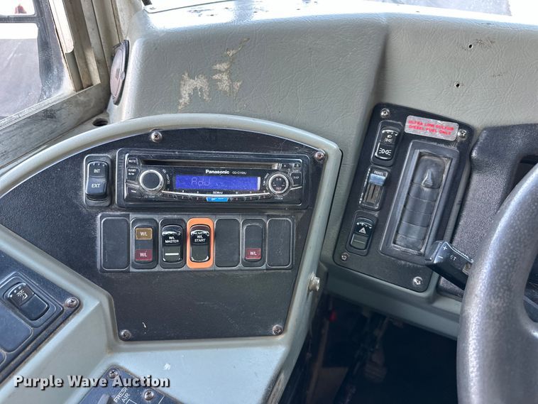 image for item EJ7081 2008 Bluebird  Vision school bus