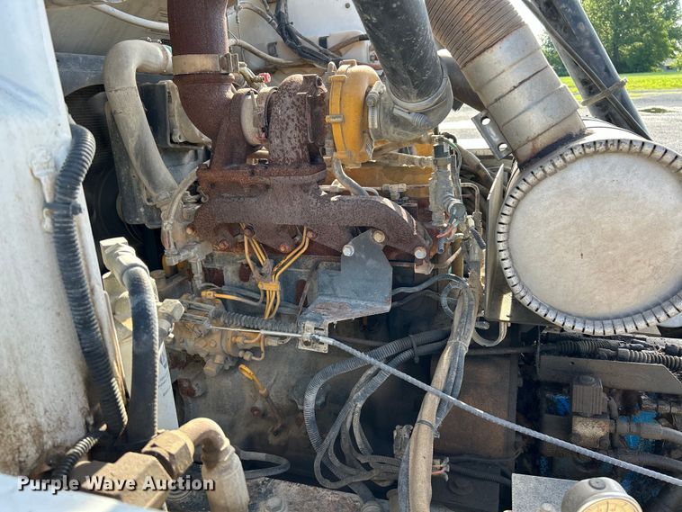 image for item EK4903 2004 Johnson  MX450 street sweeper