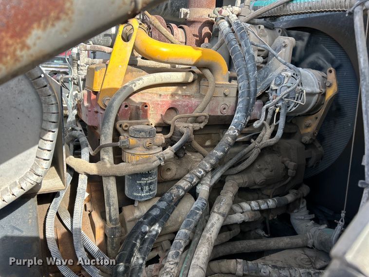 image for item EK4903 2004 Johnson  MX450 street sweeper