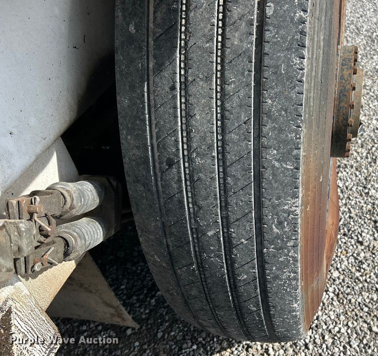 image for item EK4903 2004 Johnson  MX450 street sweeper