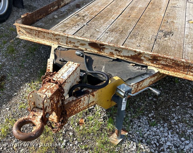 image for item EK4904 1997 Cronkhite 2300WA equipment trailer