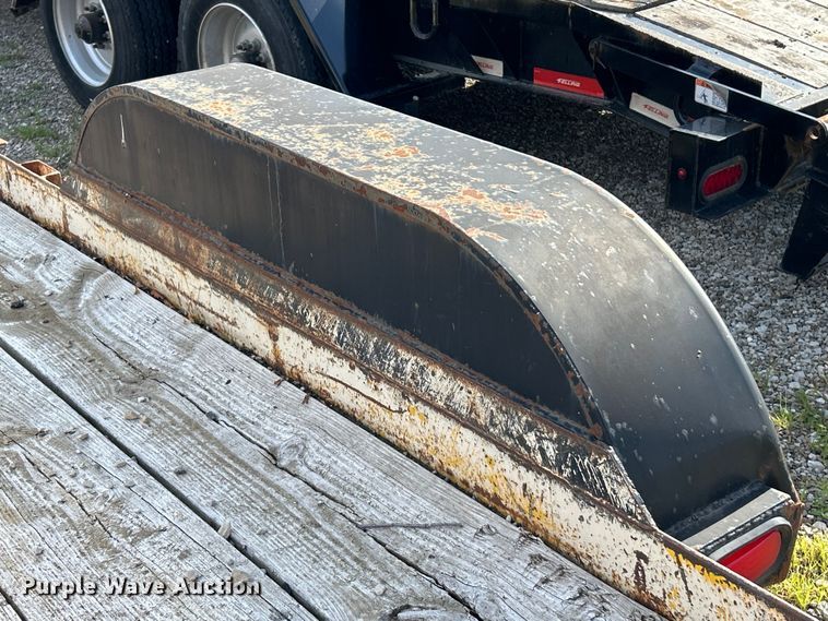 image for item EK4904 1997 Cronkhite 2300WA equipment trailer