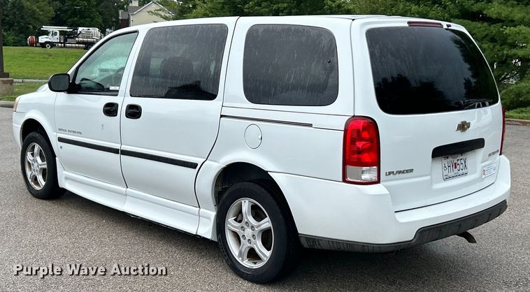 image for item EK4905 2006 Chevrolet  Uplander handicap accessible van