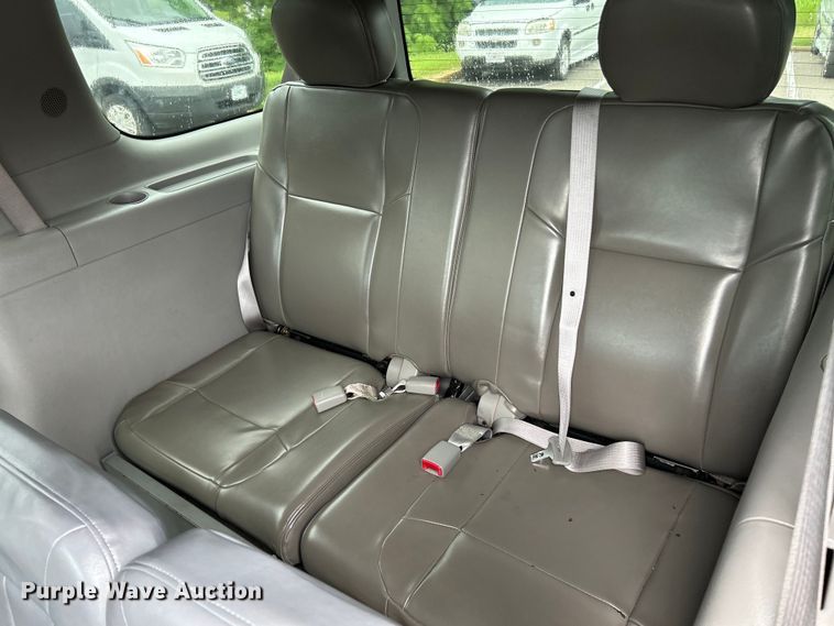 image for item EK4905 2006 Chevrolet  Uplander handicap accessible van