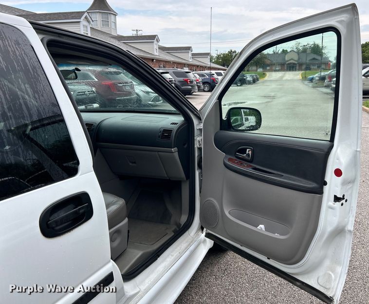 image for item EK4905 2006 Chevrolet  Uplander handicap accessible van