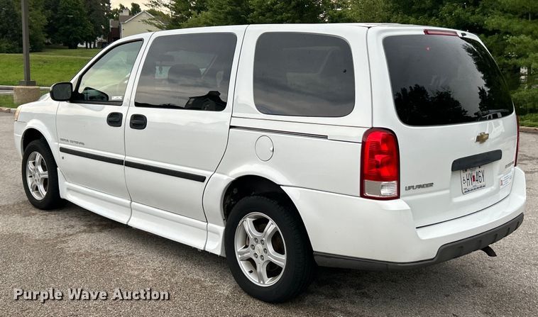 image for item EK4906 2006 Chevrolet  Uplander  handicap accessible van