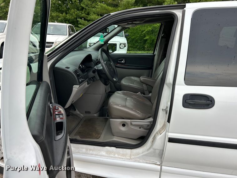 image for item EK4906 2006 Chevrolet  Uplander  handicap accessible van