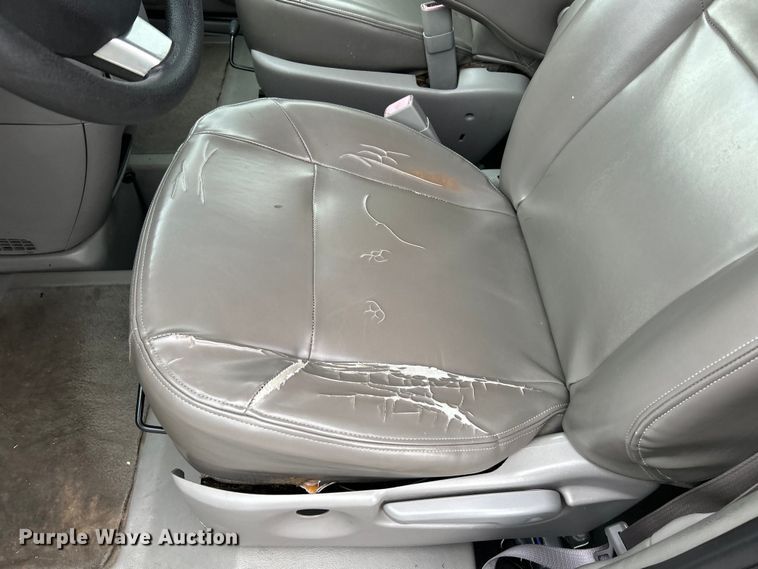 image for item EK4906 2006 Chevrolet  Uplander  handicap accessible van