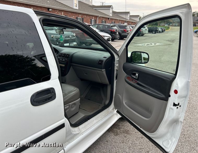 image for item EK4906 2006 Chevrolet  Uplander  handicap accessible van