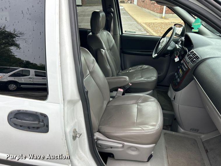 image for item EK4906 2006 Chevrolet  Uplander  handicap accessible van